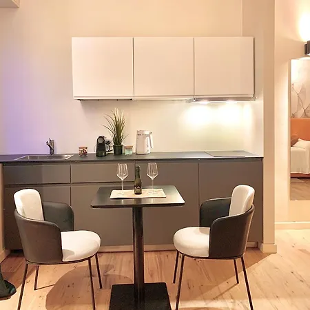W83 House קומו