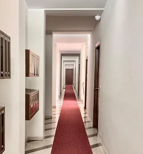 W83 House * Όπως