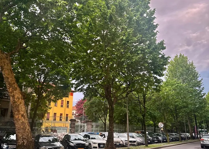 W83 House * Όπως